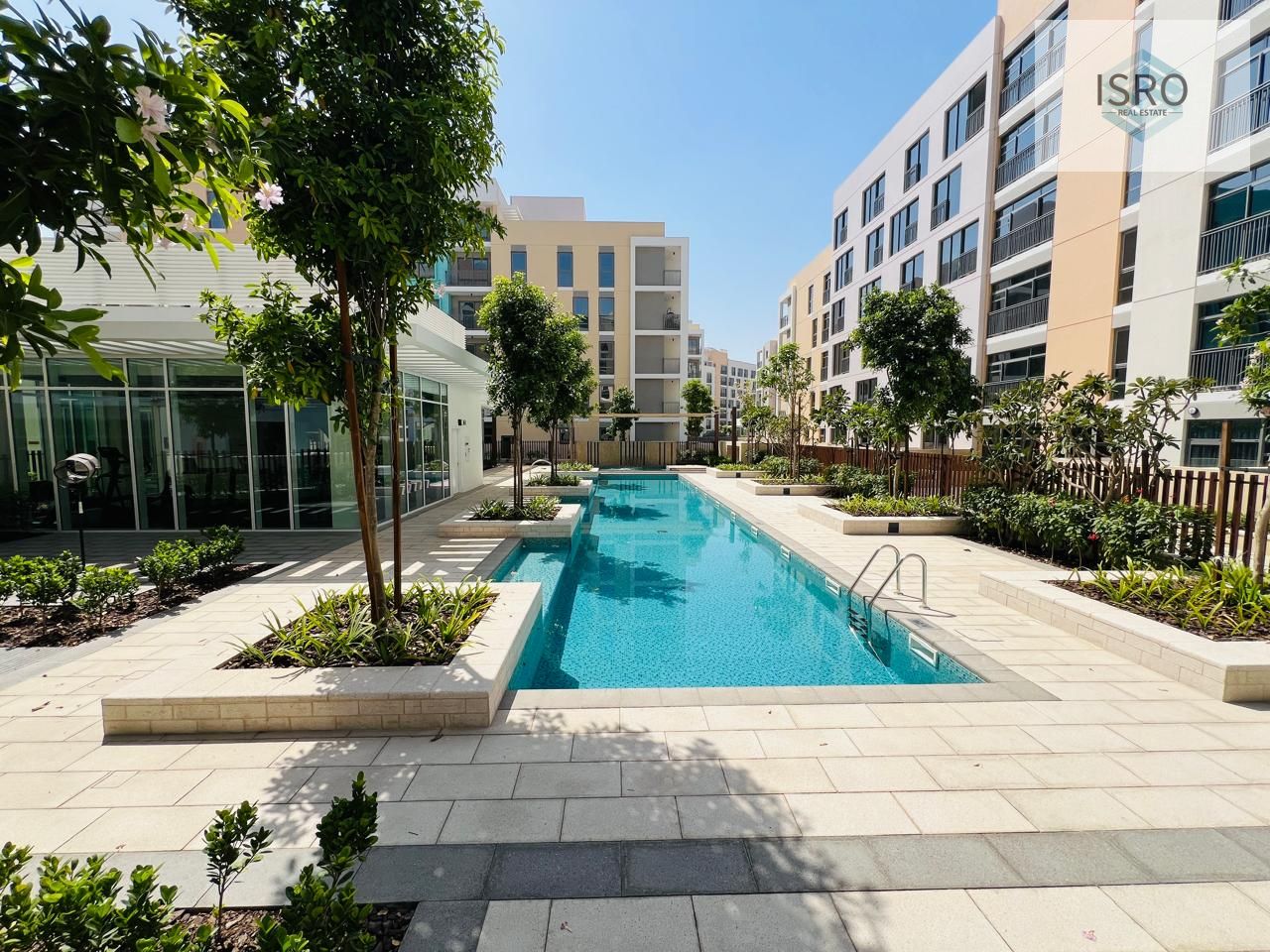 Premium layout 1br+study room and balcony