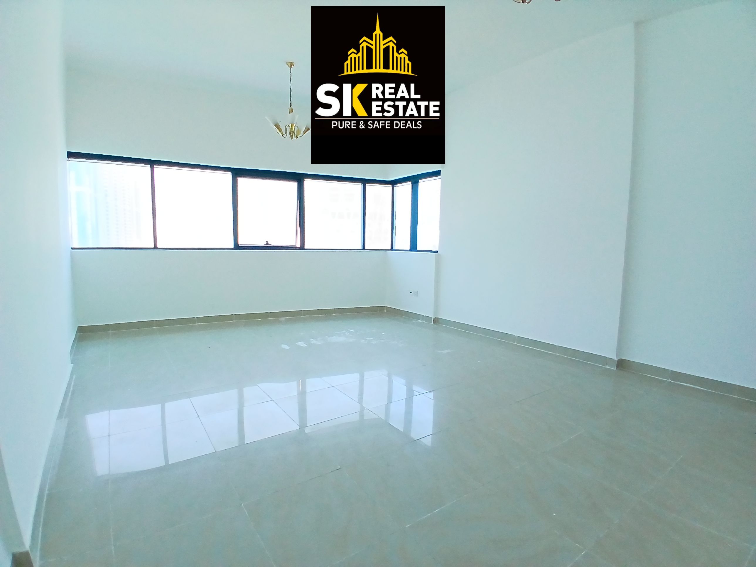 1100SQFT LAVISH 1 BHK IN 43K IN 6 CHQS WITH GYM SWIMMING POOL FREE