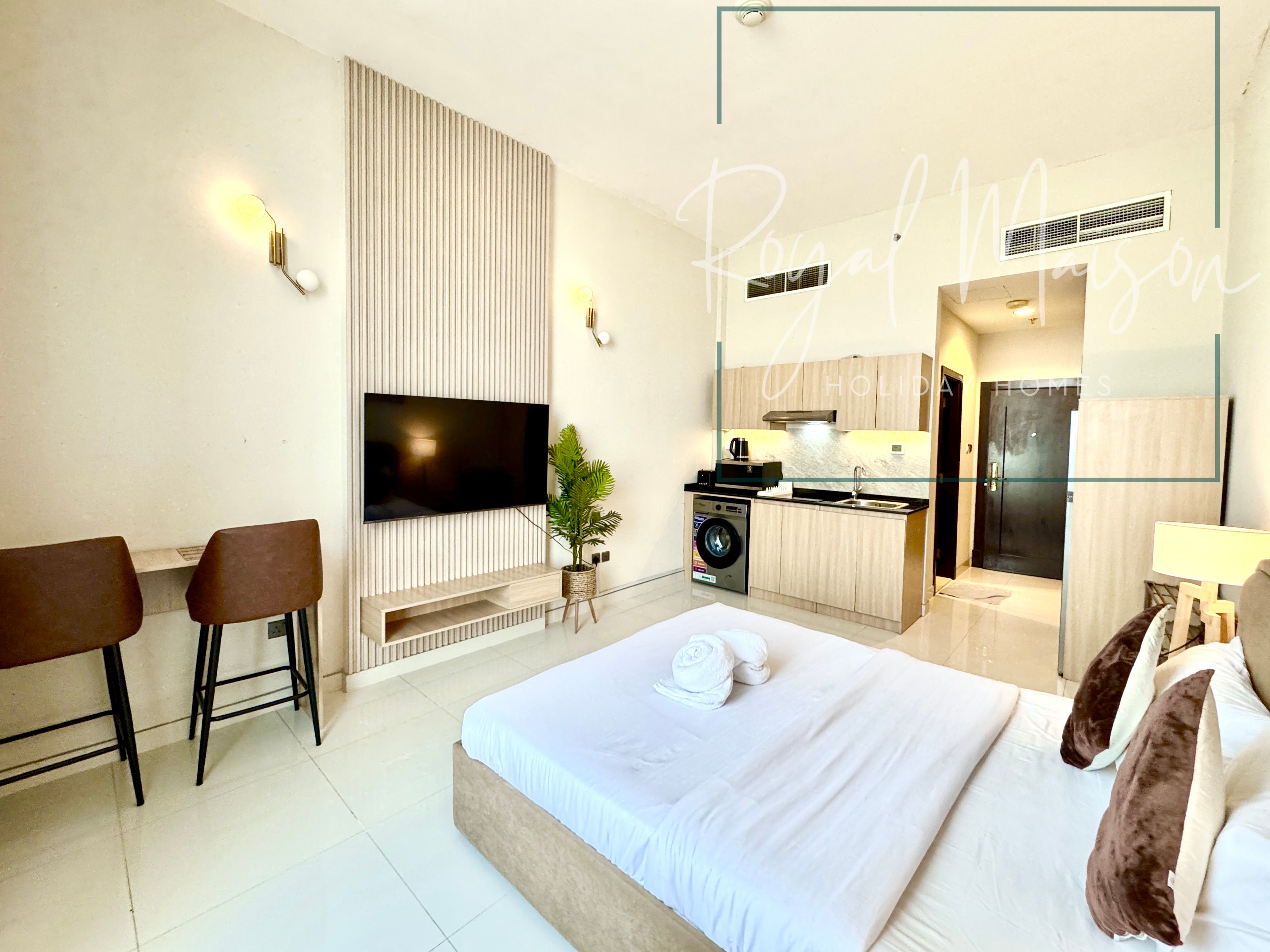 Premium Lux Studio | All Bills Included | Shuttle to Metro