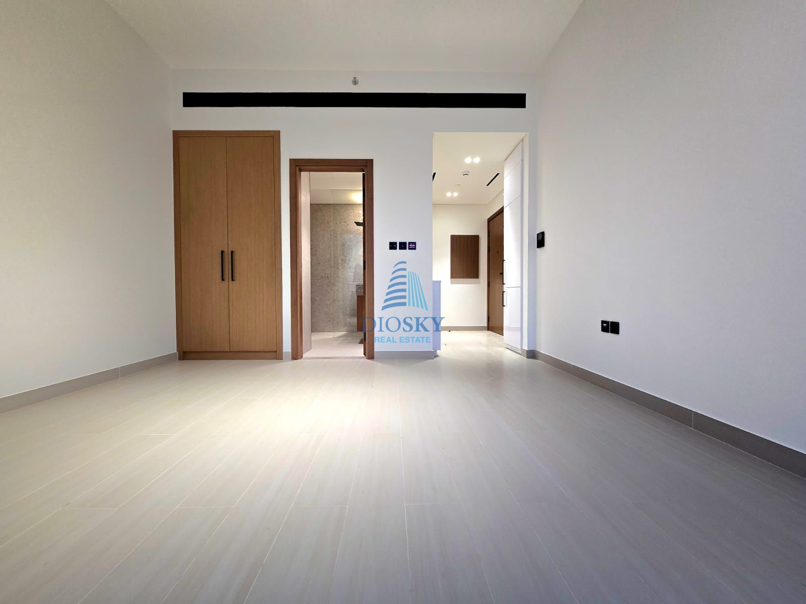 Spacious | Ready to Move | Prime Location