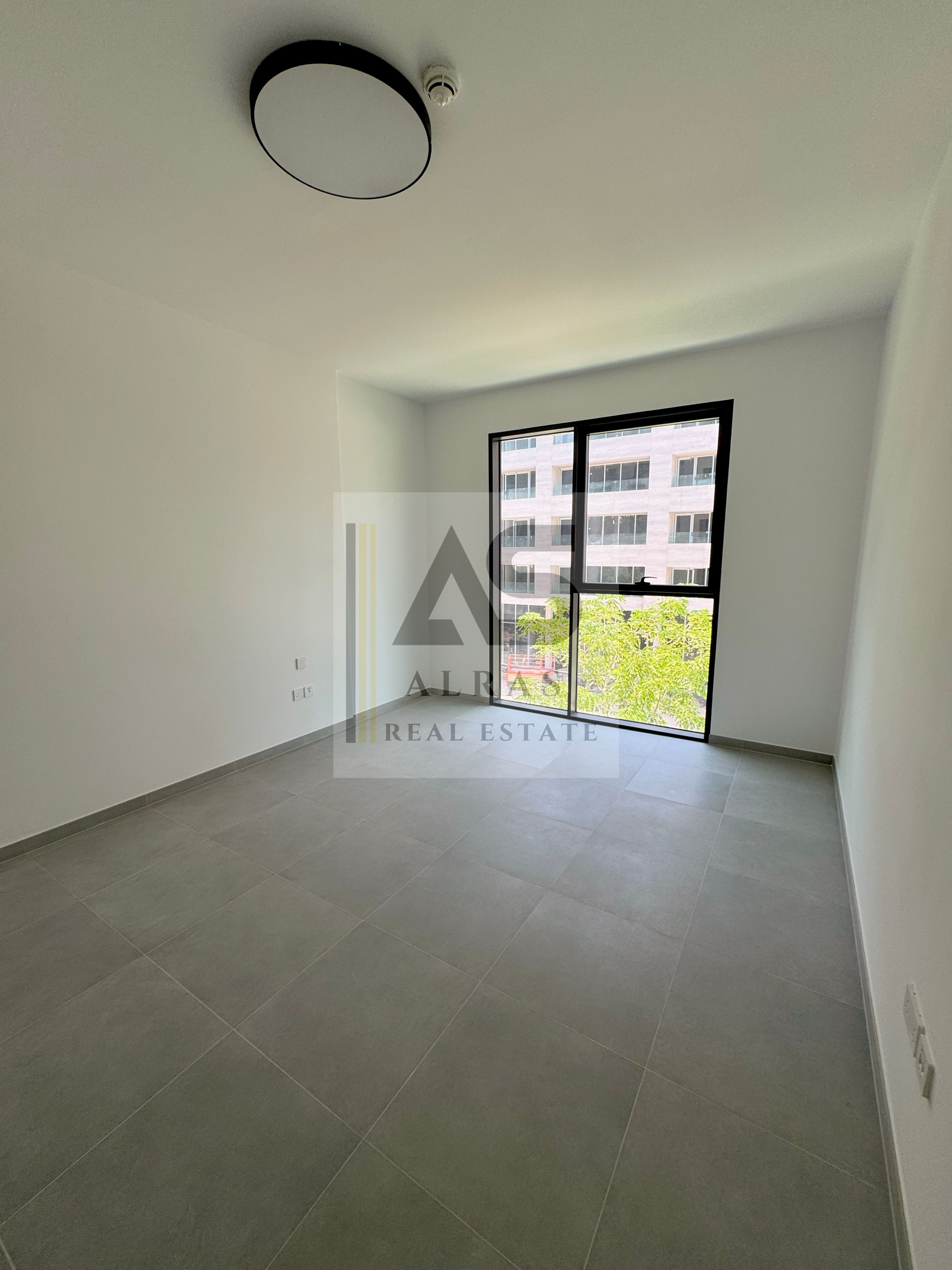 Modern Studio Apartment for Yearly Rent – Aljada