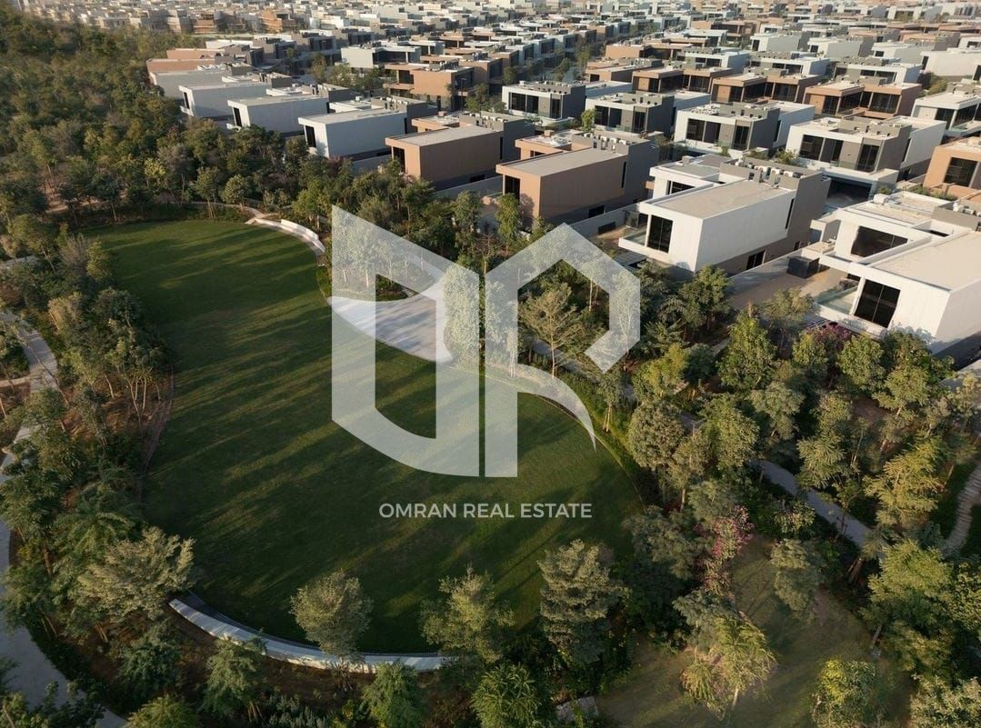 Spacious 6-Bedroom Middle Unit Villa in Masar 1
