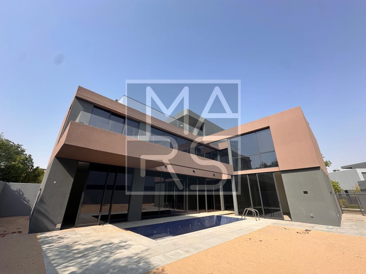 Brand new unit available| Smart home| luxury| Specious| best location