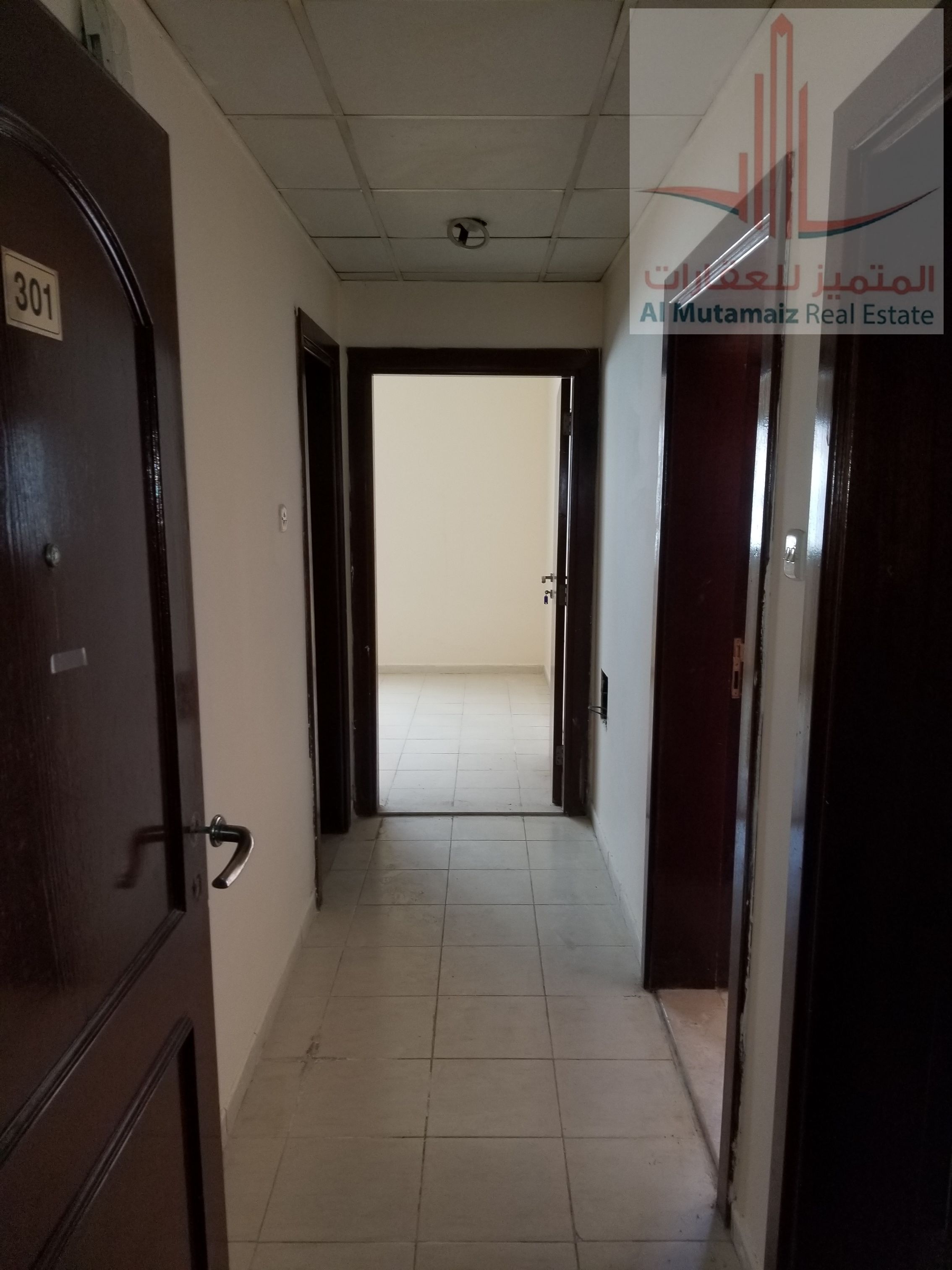 Building for sale in Ajman, Al Rawda 3 area - income 13% and the price is a bargain - prime location