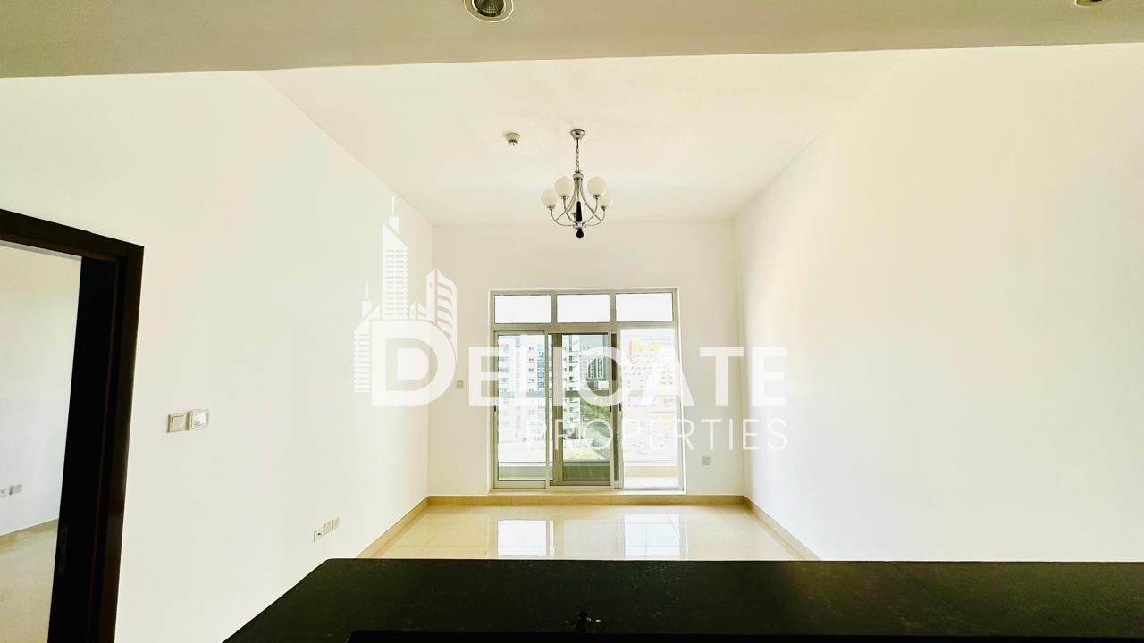 Vacant and Ready | Bright and Spacious