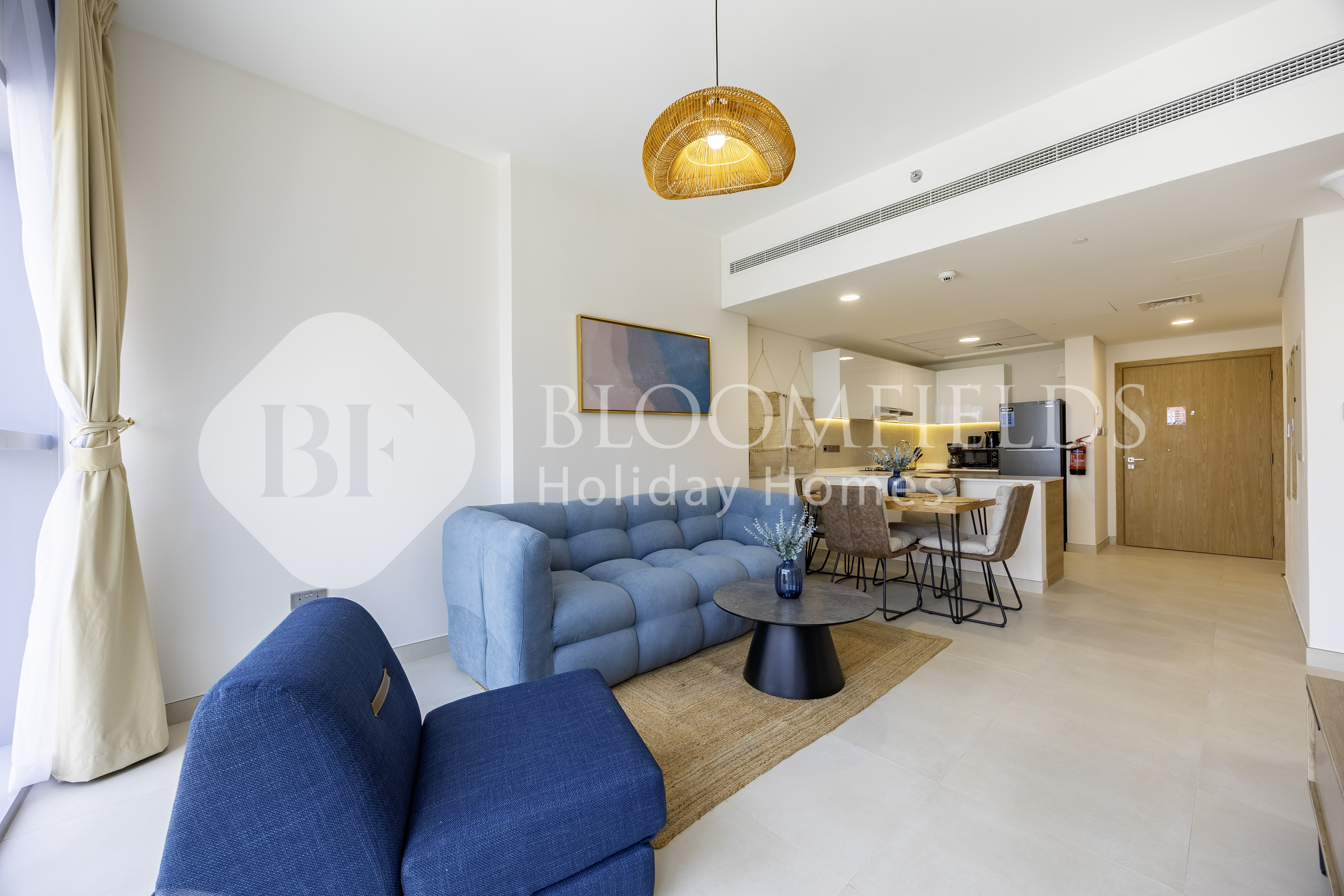 Fully Equipped | Flexible Stay | Holiday Home.
