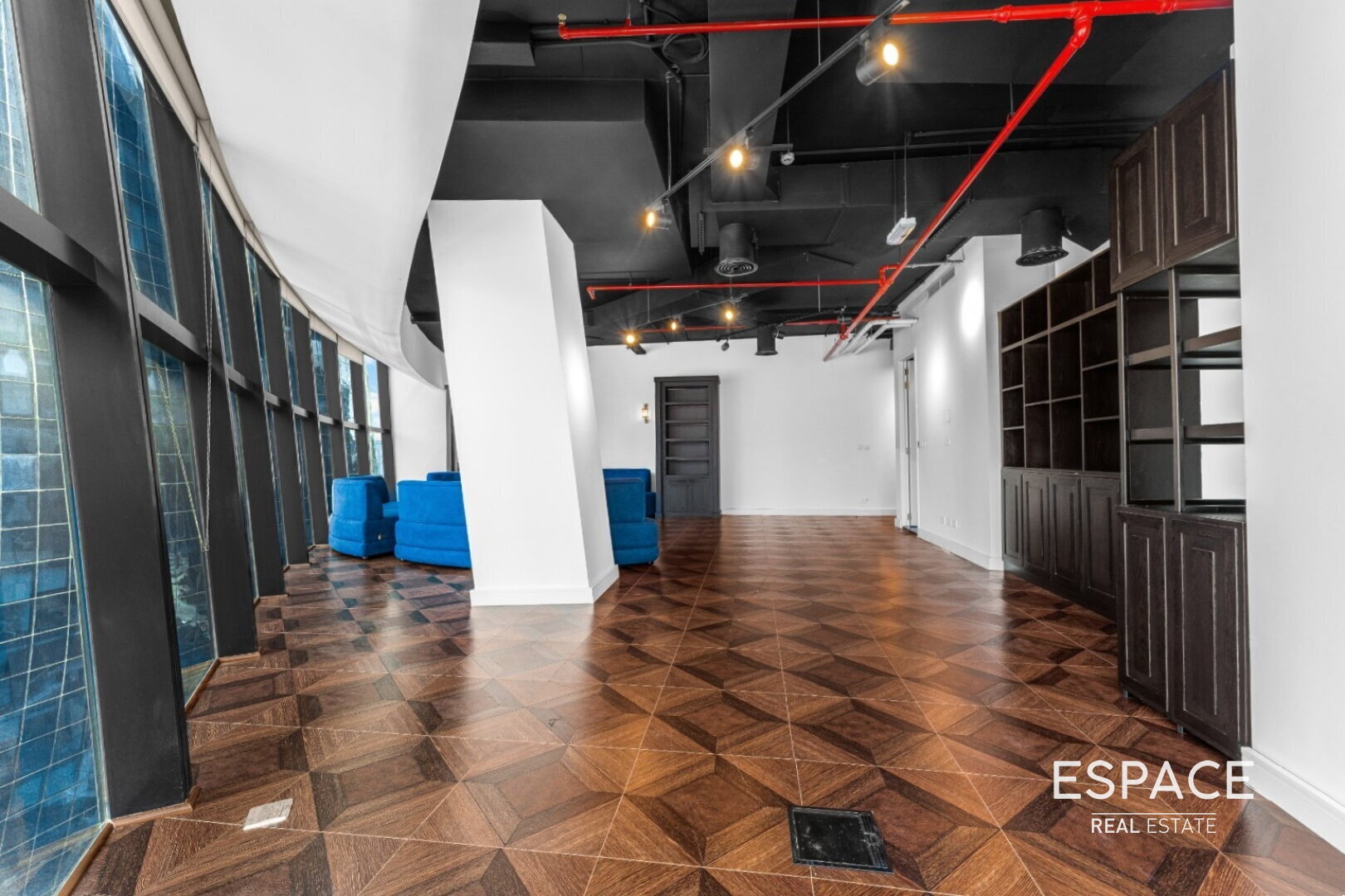 Vacant | Fitted| Prime Location