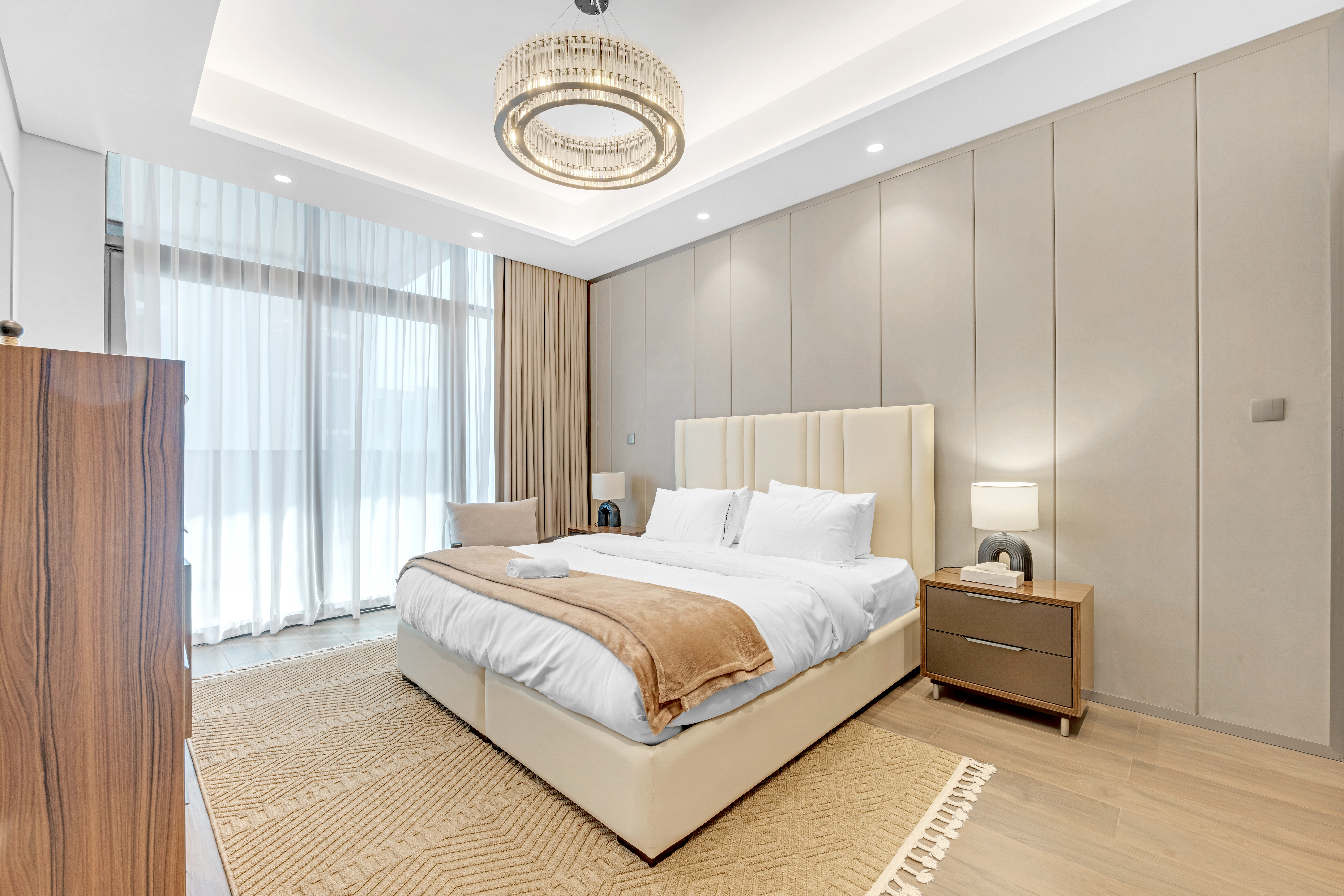 Sophisticated 1-Bedroom in Iconic Nobles Tower