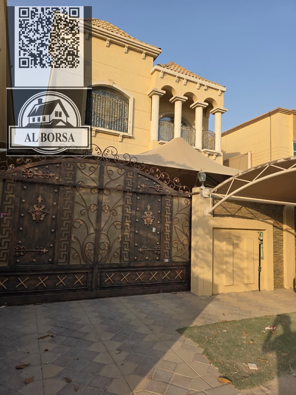 Luxurious villa for rent in Al Muwaihat 3 - prime location and unbeatable price! Consisting of five master bedrooms, a living room, and a large family