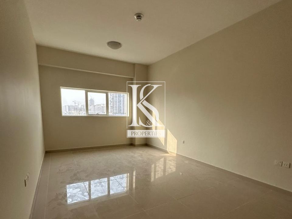 Open Road View | Vacant Unit | Unfurnished