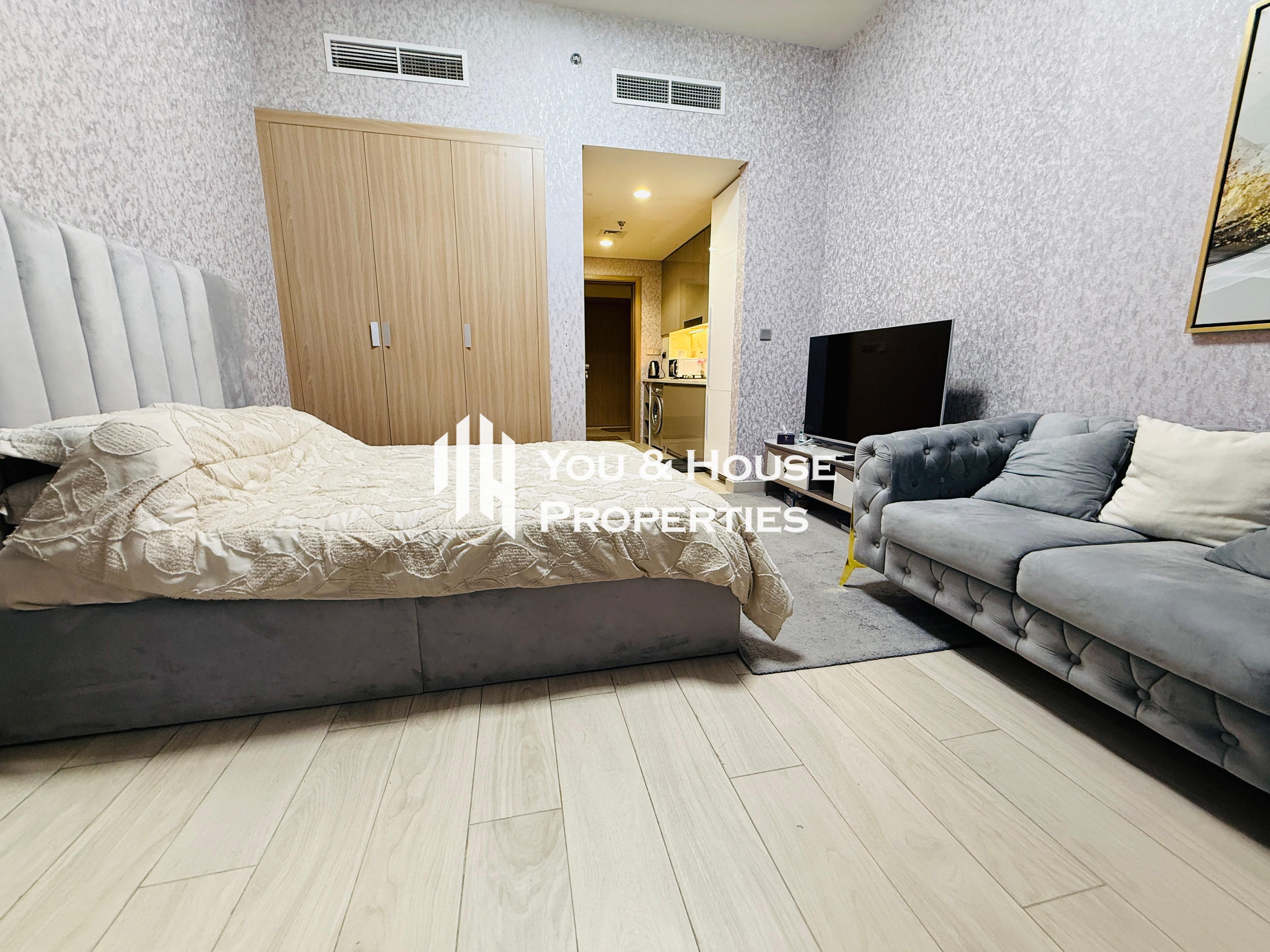 Stylish Studio Apartment I Furnished Unit I Modern Amenities
