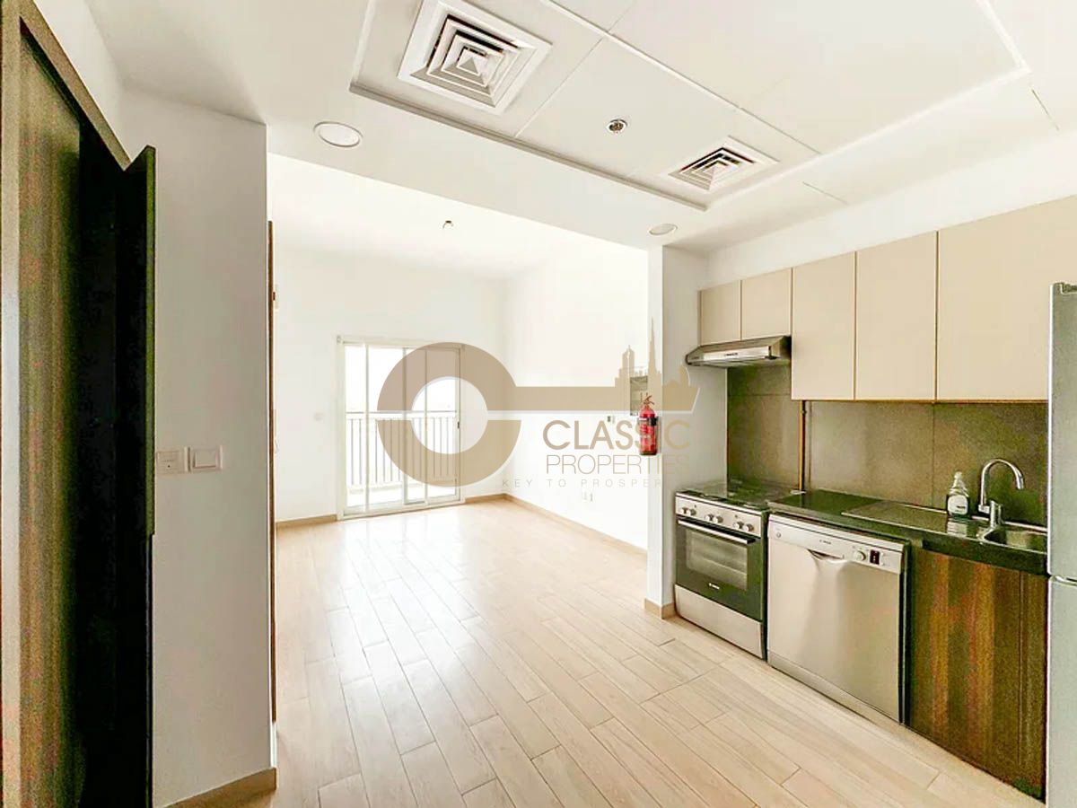 POOL VIEW | PRIME LOCATION | FAMILY COMMUNITY