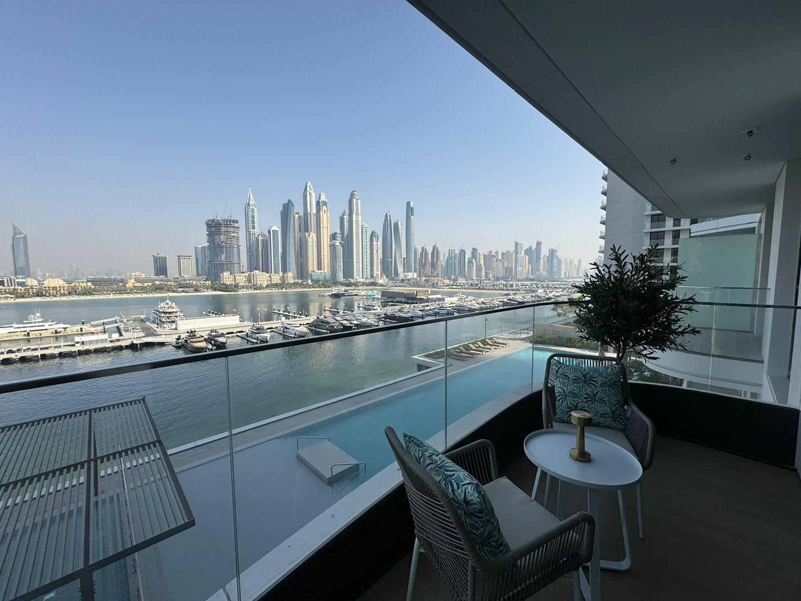 Fully Furnished | Low Floor | Sea View