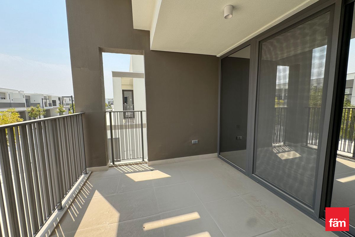5 Bed | Live Sky Suit | Best Unit