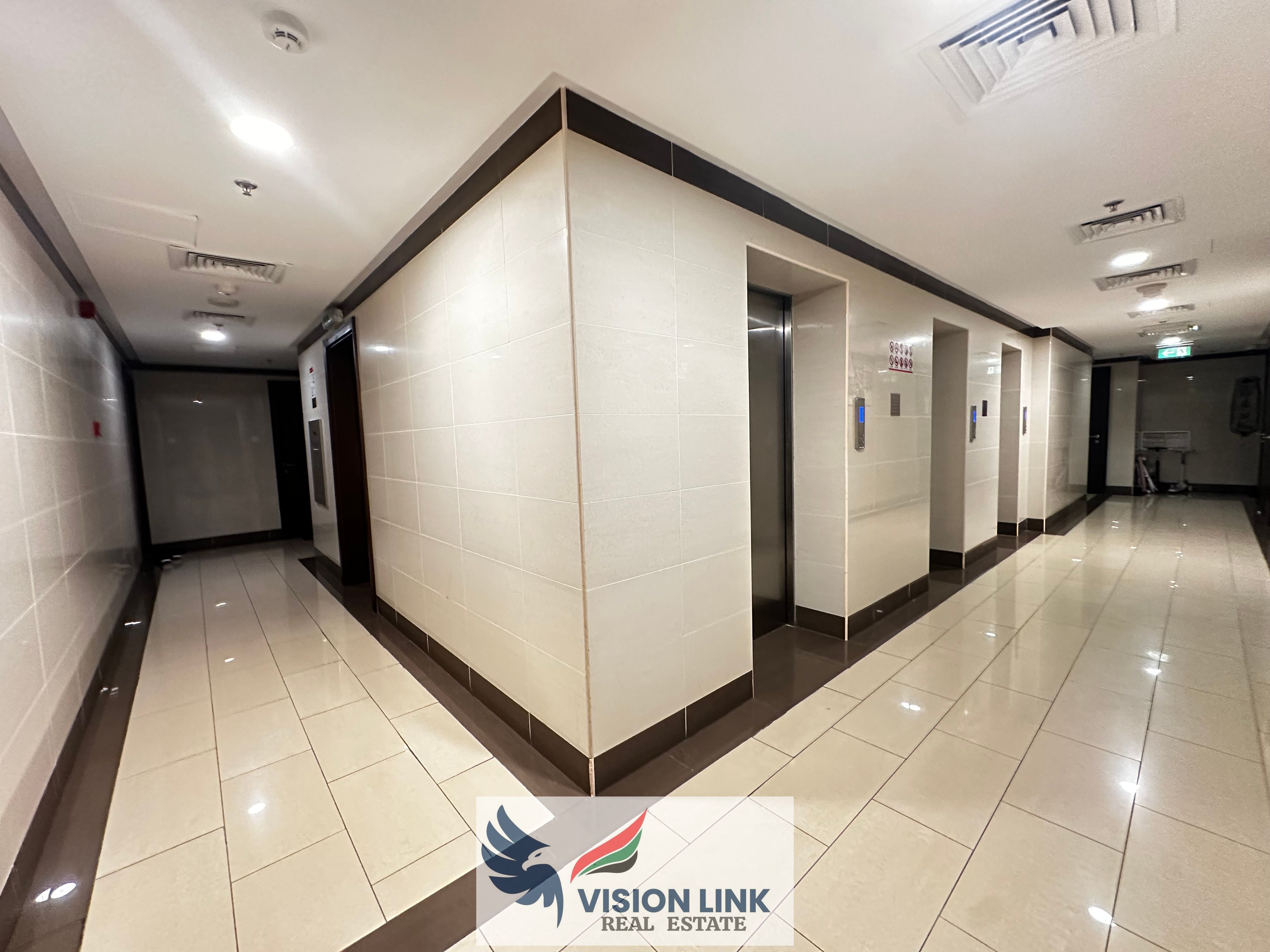 Lavish 1BHK with 2 Washroom with parking free on prime location
