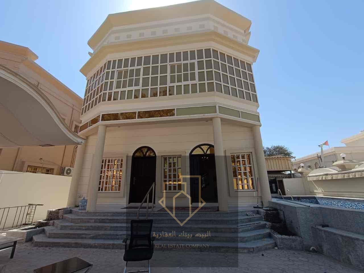 For sale, a villa with an area of 5000 feet, a corner consisting of four rooms, a council, two halls and a swimming pool
