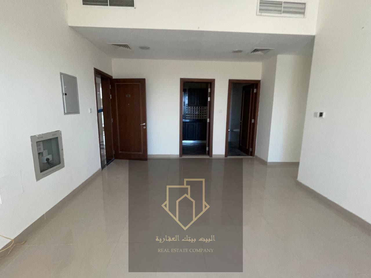 Three rooms and an annual rental hall in Al-Zawra area