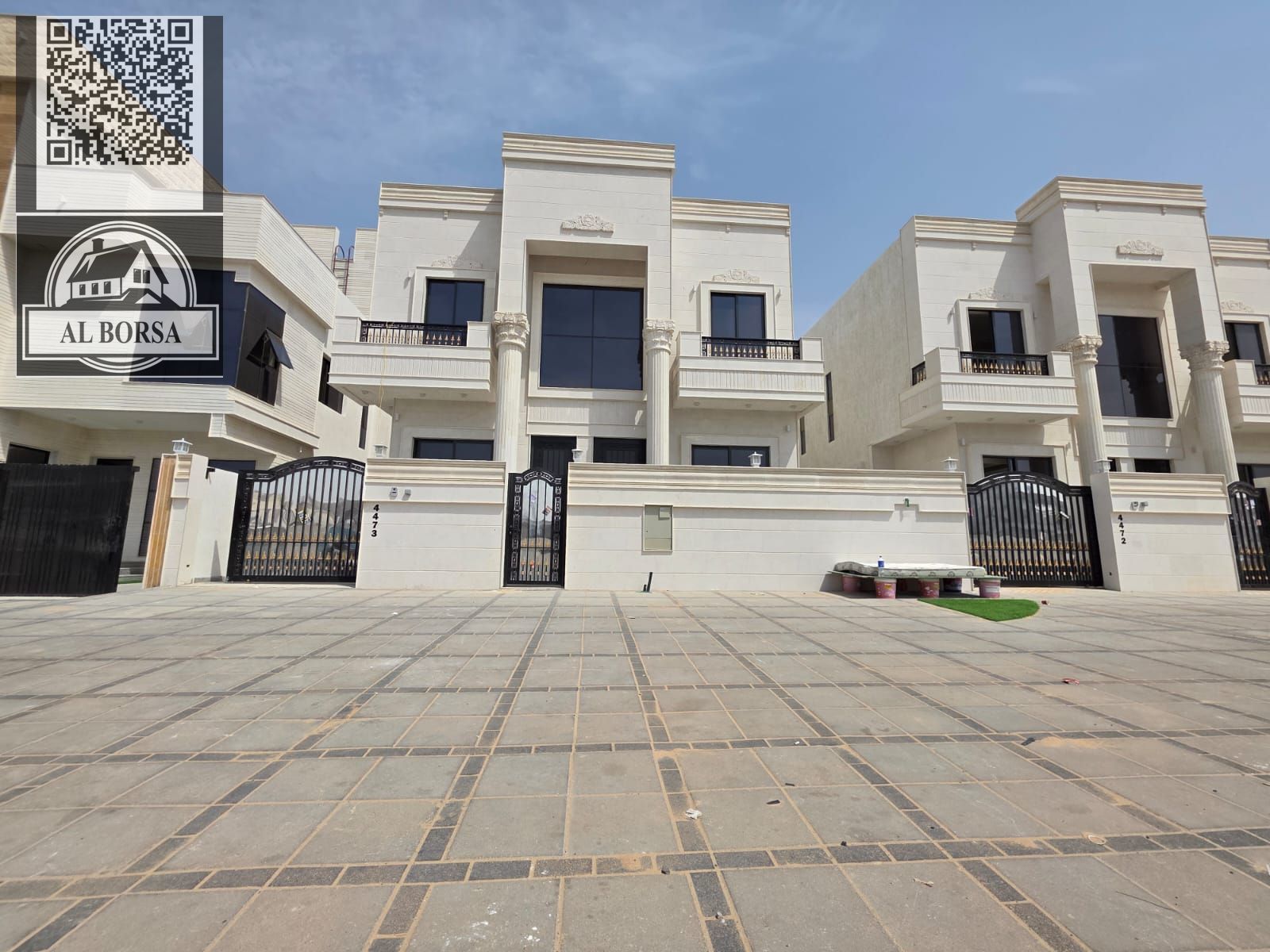 For sale, a two-story villa in Al-Helio area. The villa consists of five rooms, a living room, a hall, and a maid's room.