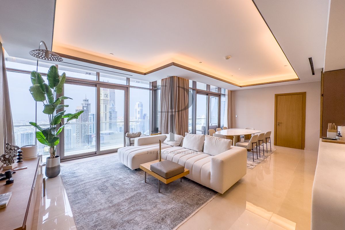 Fully Upgraded | Top-Floor | Stunning Skyline View