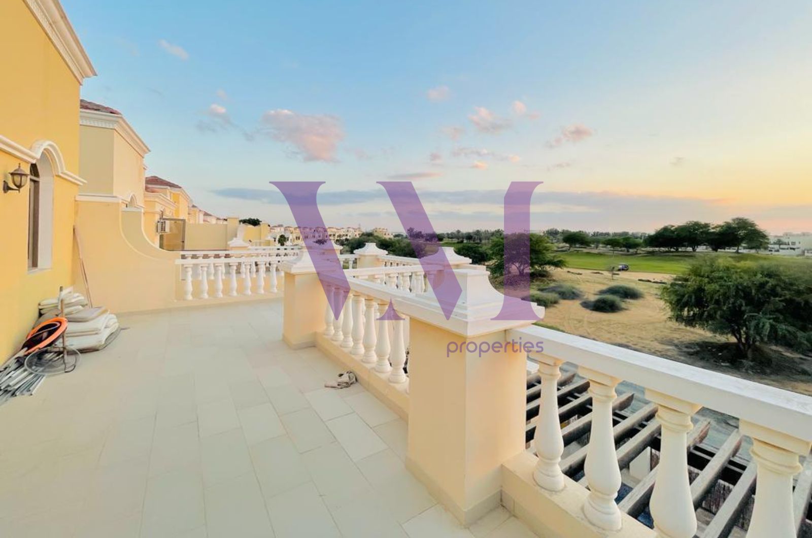 Elegant 4-Bedroom +M Townhouse with Private Pool