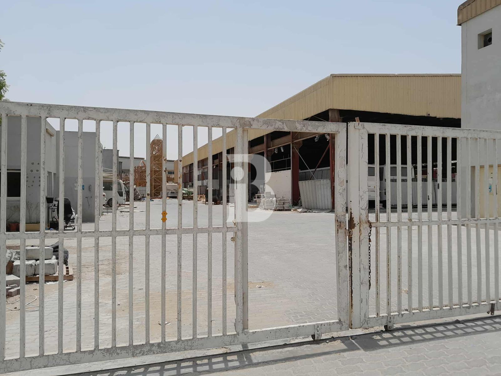 WAREHOUSE + SHED | Prime Location | 36 / SQ FT