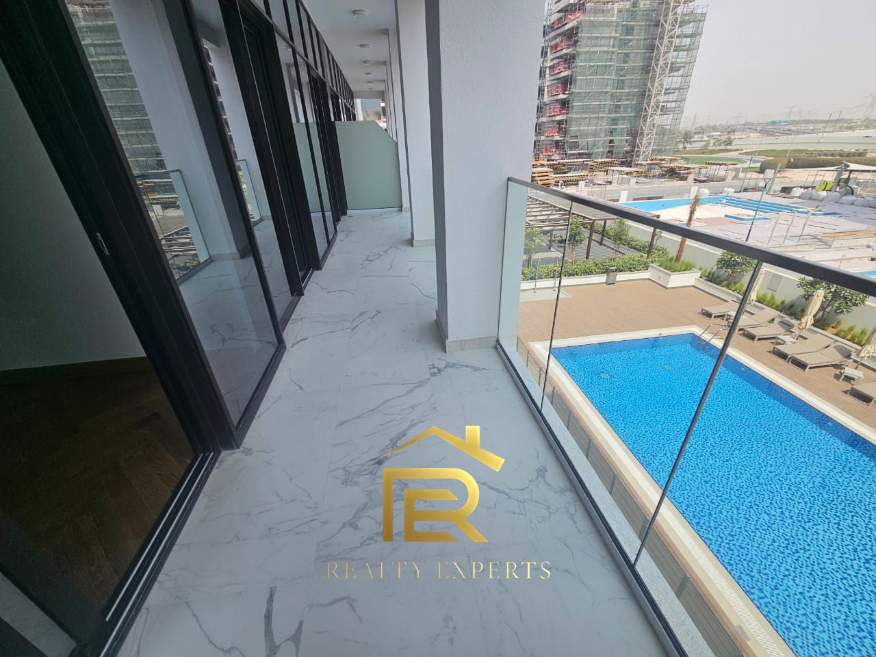 BRAND NEW | SMART HOME | POOL VIEW | CHILLER FREE
