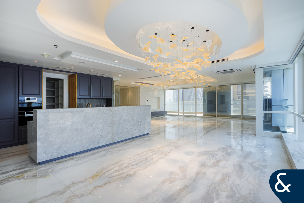 Half Floor Penthouse | Renovated | 5 Beds