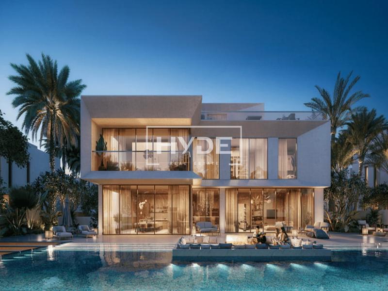 Contemporary | Lagoon View | Huge Plot