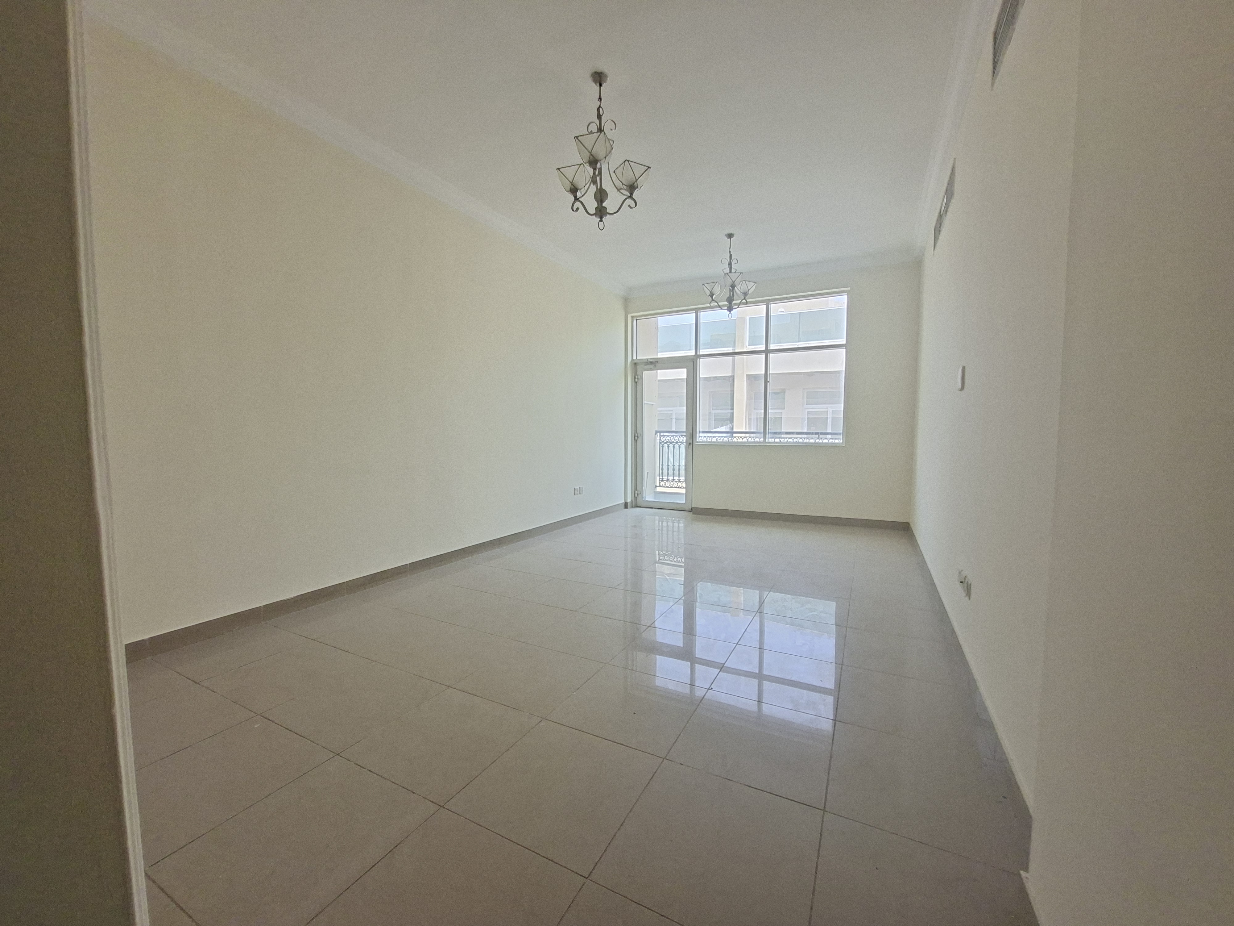 Very big Luxury apartment 2. bhk available with balcony nearby Muwailah bus station