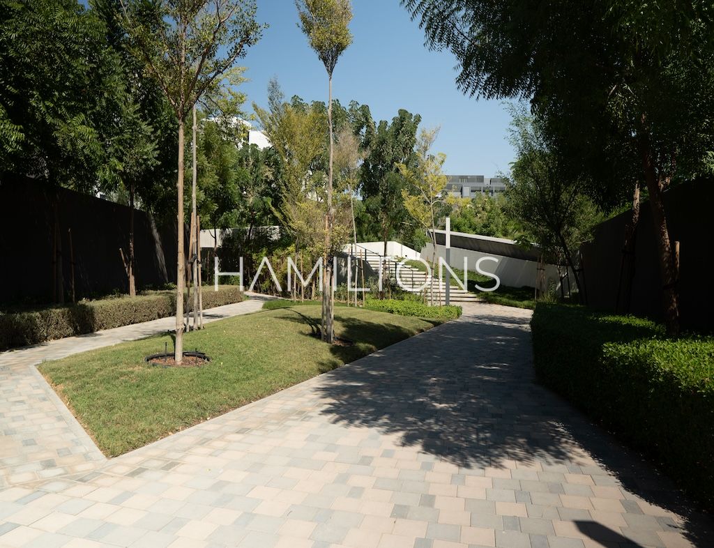 Contemporary Living | Urban Lifestyle | Resale