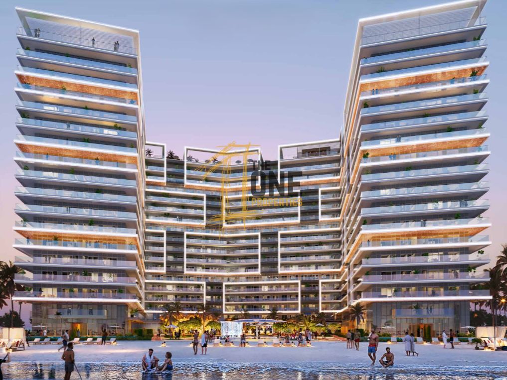 Luxurious 2 BR Overlooking the Beach