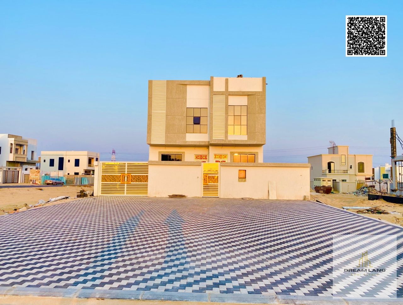 The luxurious villa of your dreams, including registration and ownership fees, on Sheikh Mohammed bin Zayed Road, freehold for all nationalities, next
