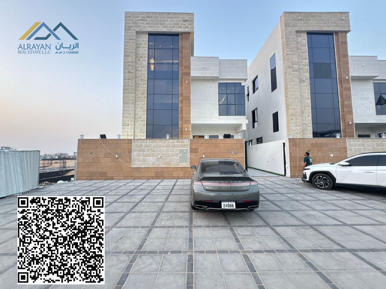 Corner including registration fees, large area of 4000 square feet