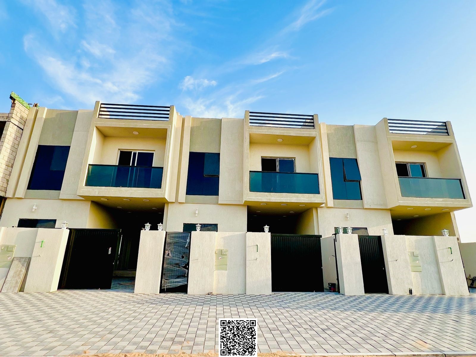 Luxury villa for sale at a bargain price – including registration fees! Freehold for all nationalities – directly from the owner! No down payment + ea