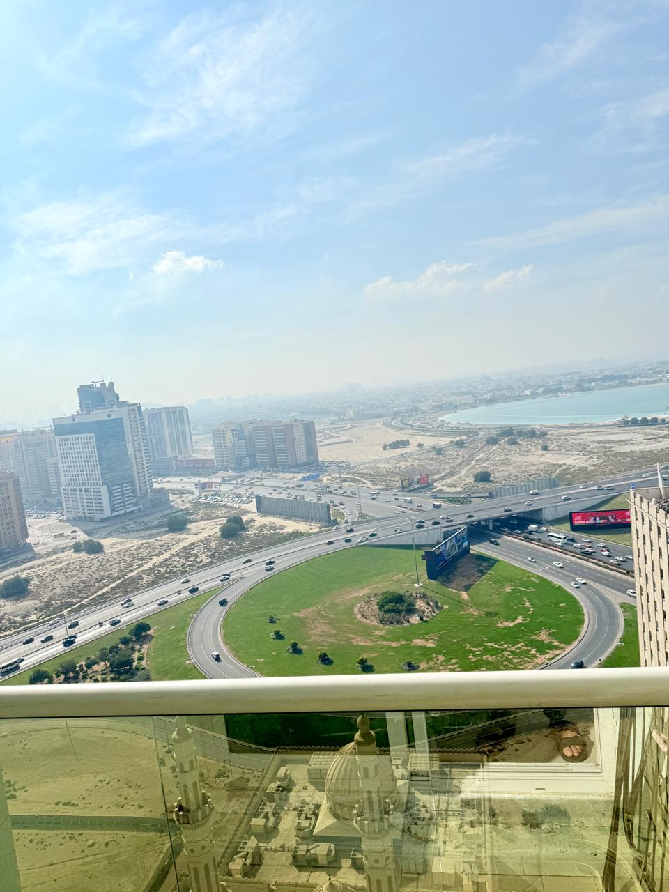 FULLY FURNISHED 1 BHK WITH BALCONY FREE WIFI IN 4500 IN AL NAHDA SHARJAH.
