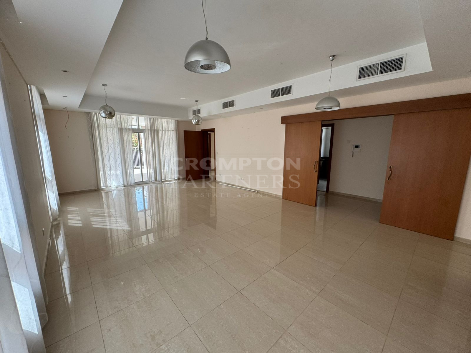 Corner | Semi Detached Villa | Vacant Now