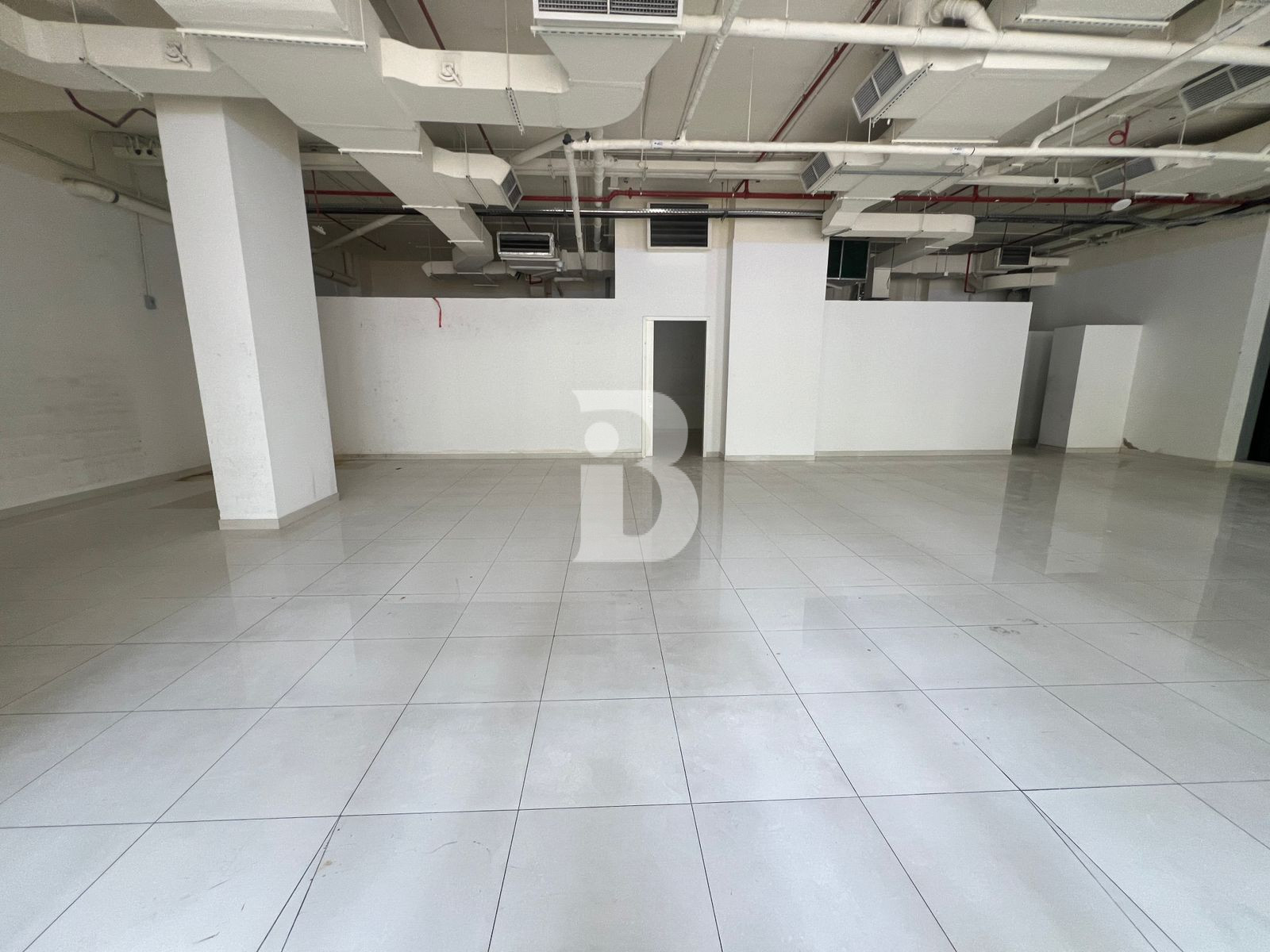 DOWNTOWN DUBAI|ROAD FACING |FITTED RETAIL |VACANT