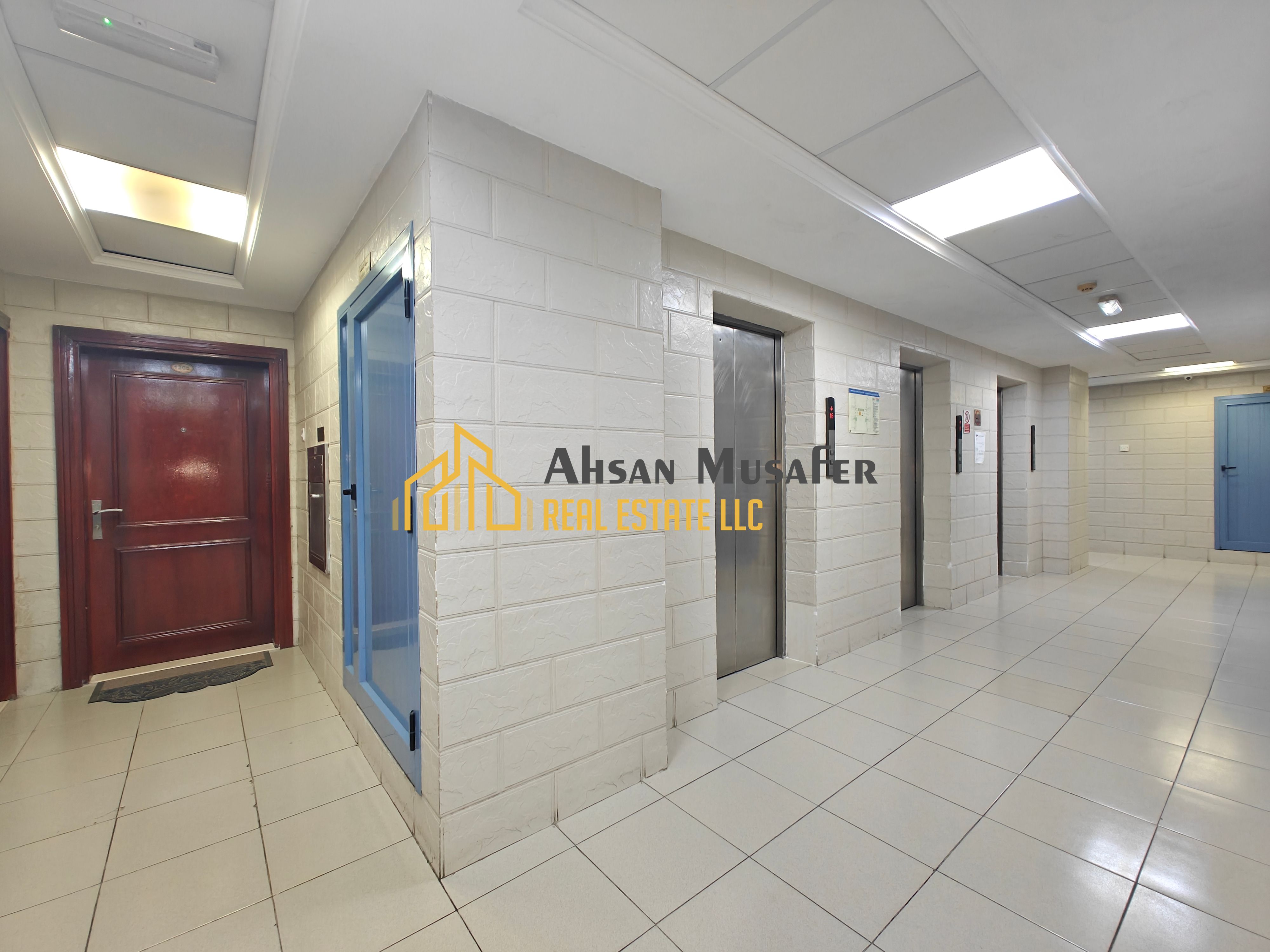 HOT OFFER//20DAYS FREE//HUGE1BHK//WITH BALCONY+SEPARATE HALL/CLOSE TO DUBAI EXIT AL TAWUUN SHARJAH