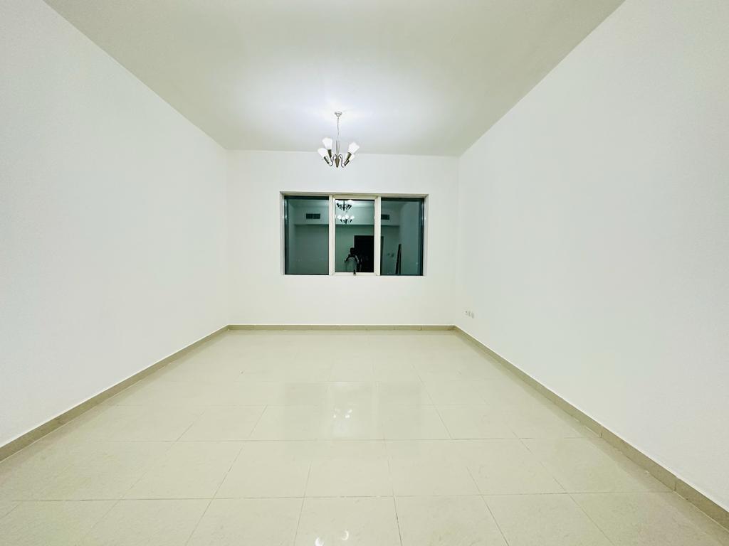 Hit offer:Opp Sahara Family building 2bhk/parking free/wardrobes/2 full bathrooms just in 54k call