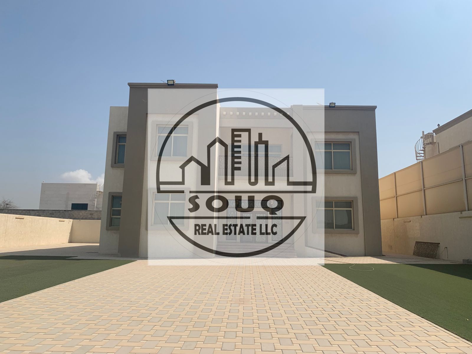 Spacious 7 BR Villa in Seih Al Ghubb for Sale