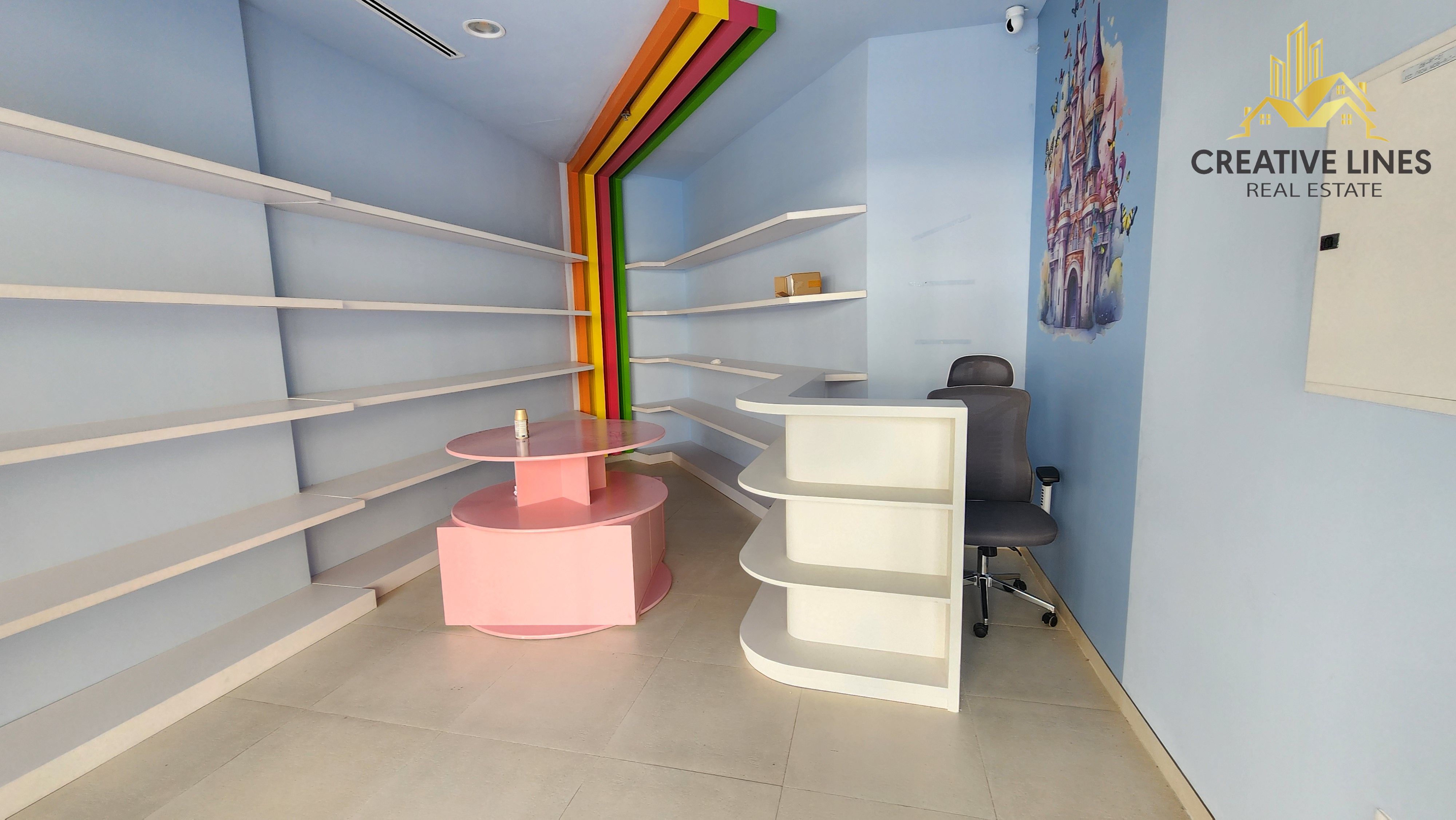 Prime location Fully fitted shop available for rent