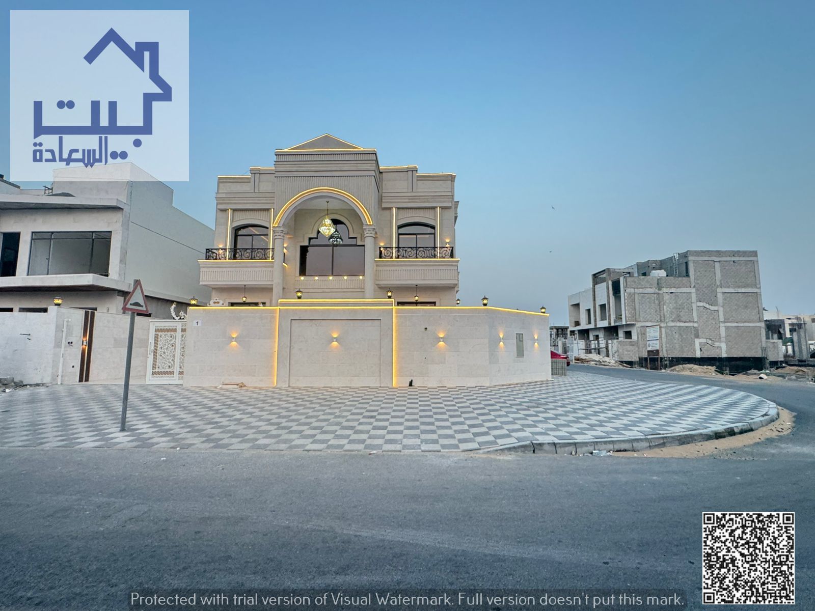 Your dream villa, including registration fees, in a prime location behind services. Freehold for all nationalities, with no down payment, and 100% ban