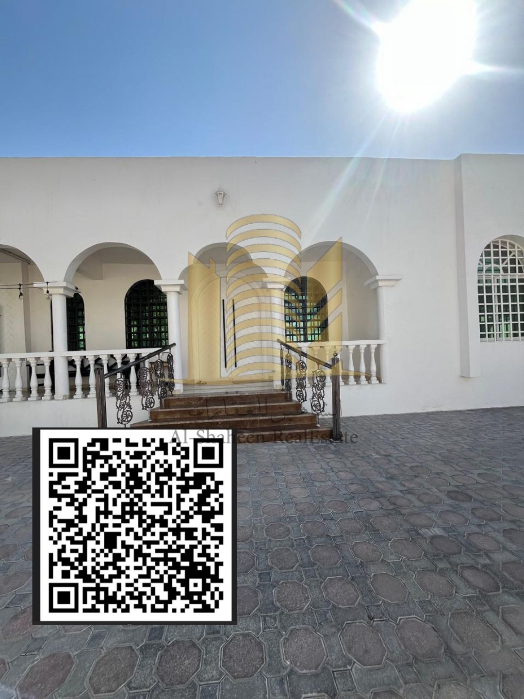 Villa for Sale in Sharjah Al Ezra Region 10,000 feet It consists of 5 bedrooms. Council and Lounge External Appendix The villa is very special. Spacious spaces, master rooms and double glass windows Very close to schools and services. Close to