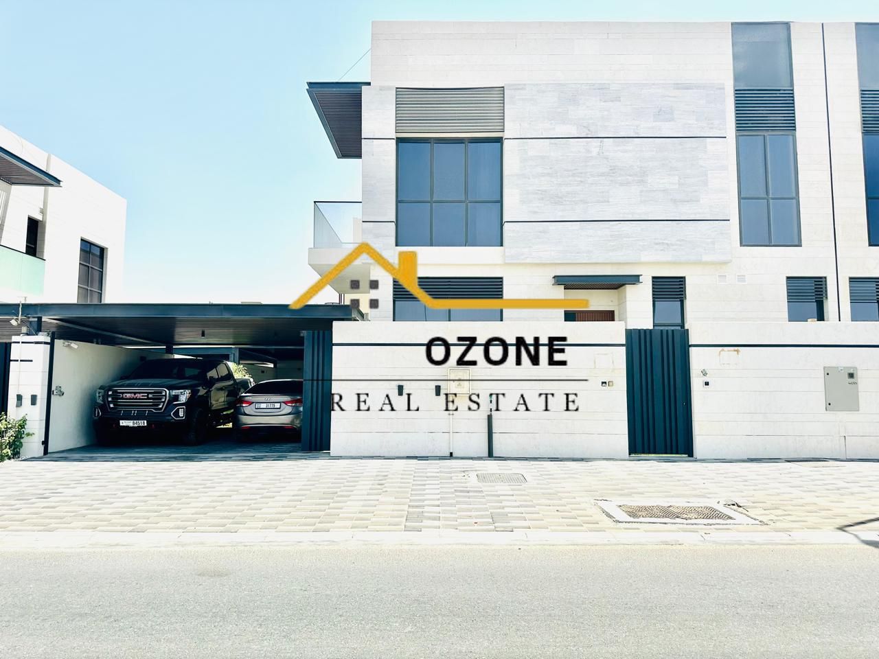 Luxurious / Hot Spacious 4BHK Villa Available With Prime location Ready to move