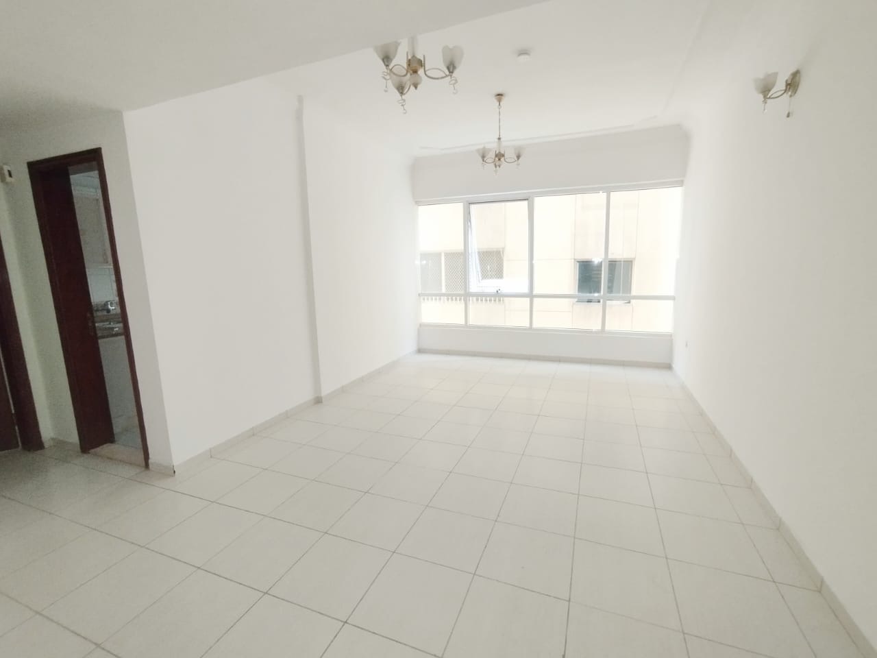 READY TO MOVE ONE BHK APARTMENT WITH BALCONY WITH POOL GYM WITH BUILT IN WARDROBE ON A VERY PRIME LOCATION