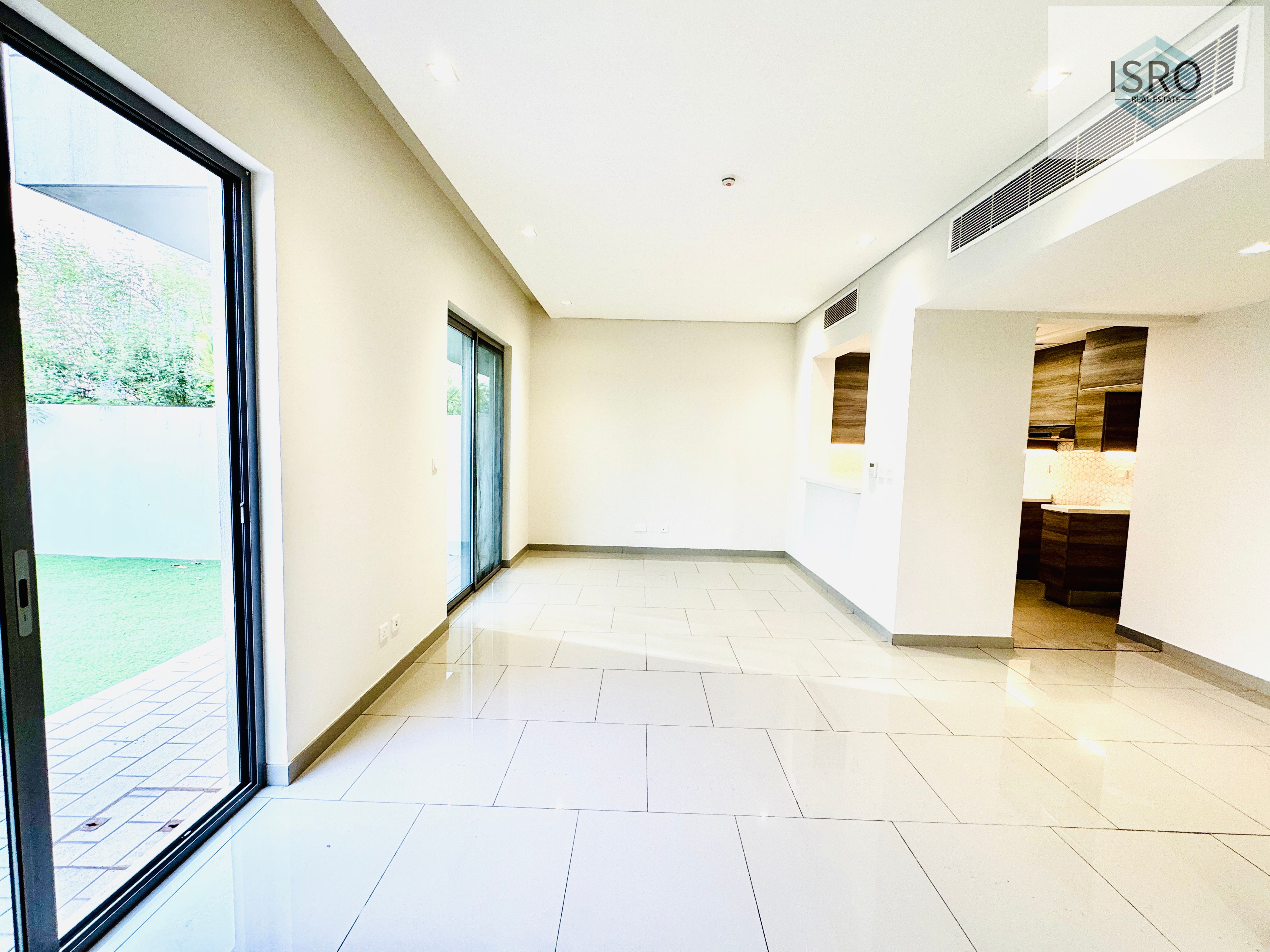 BEST OPPORTUNITY READY TO MOVE THREE BUT TOWNHOUSE BEHIND CITY CENTER