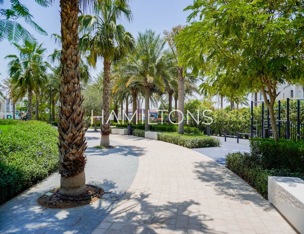 Fully Furnished Villa | Prime Location | Resale
