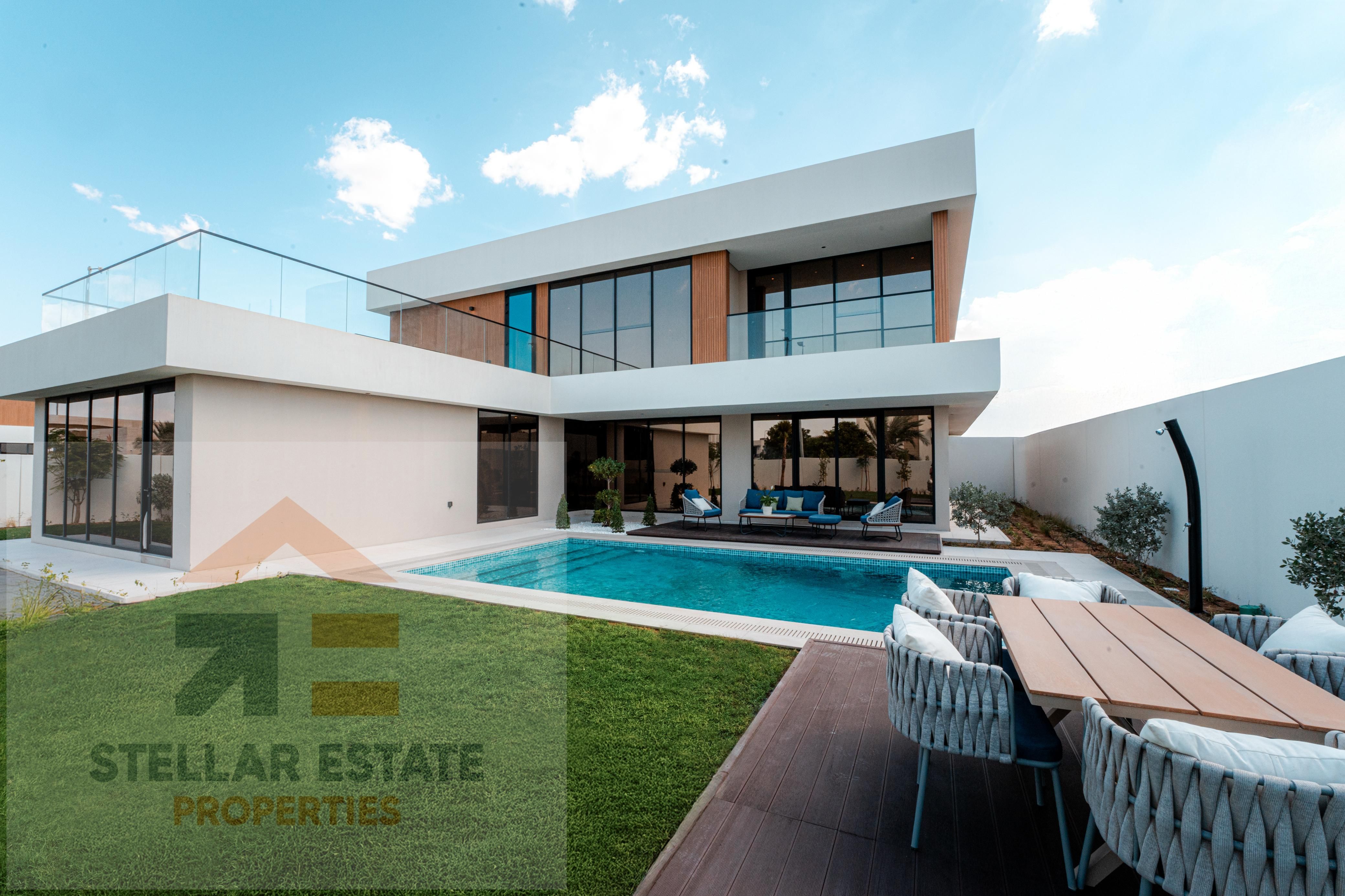 Independent villa in Sharjah with 3 master bedrooms and an additional room on the ground floor, located near the Dubai border