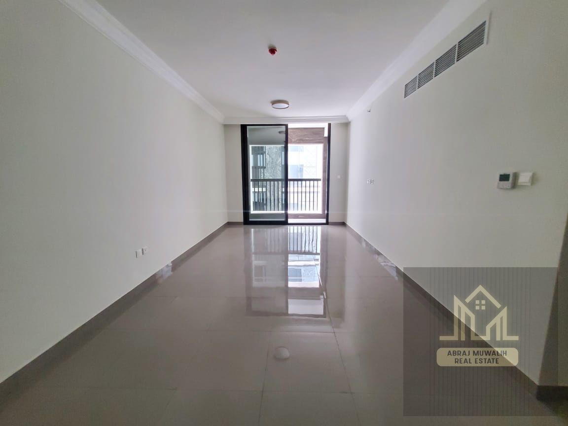 1BHK BRAND New Bluding 1BHK with parking balcony WARDBOE JUST 48k ONE MONTH FREE