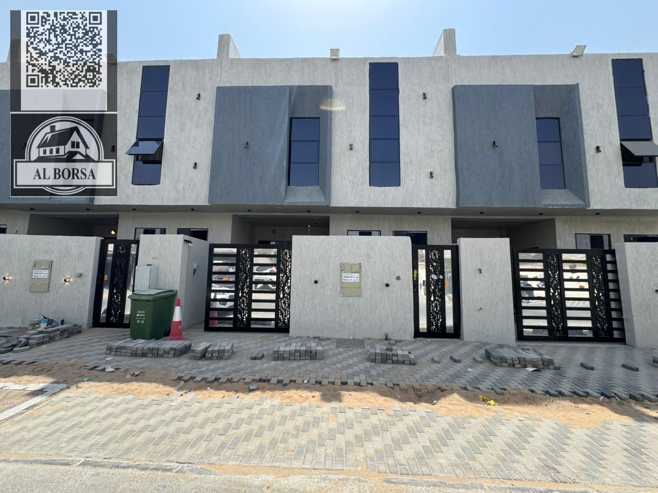 For sale, a townhouse in Al Yasmeen, Ajman, 4 rooms, a majlis, and a hall, including registration and ownership fees.